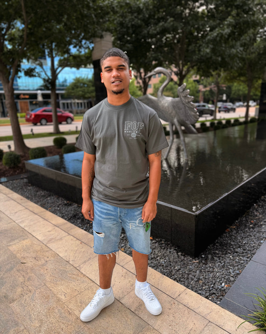 GRAY WORLDWIDE TEE