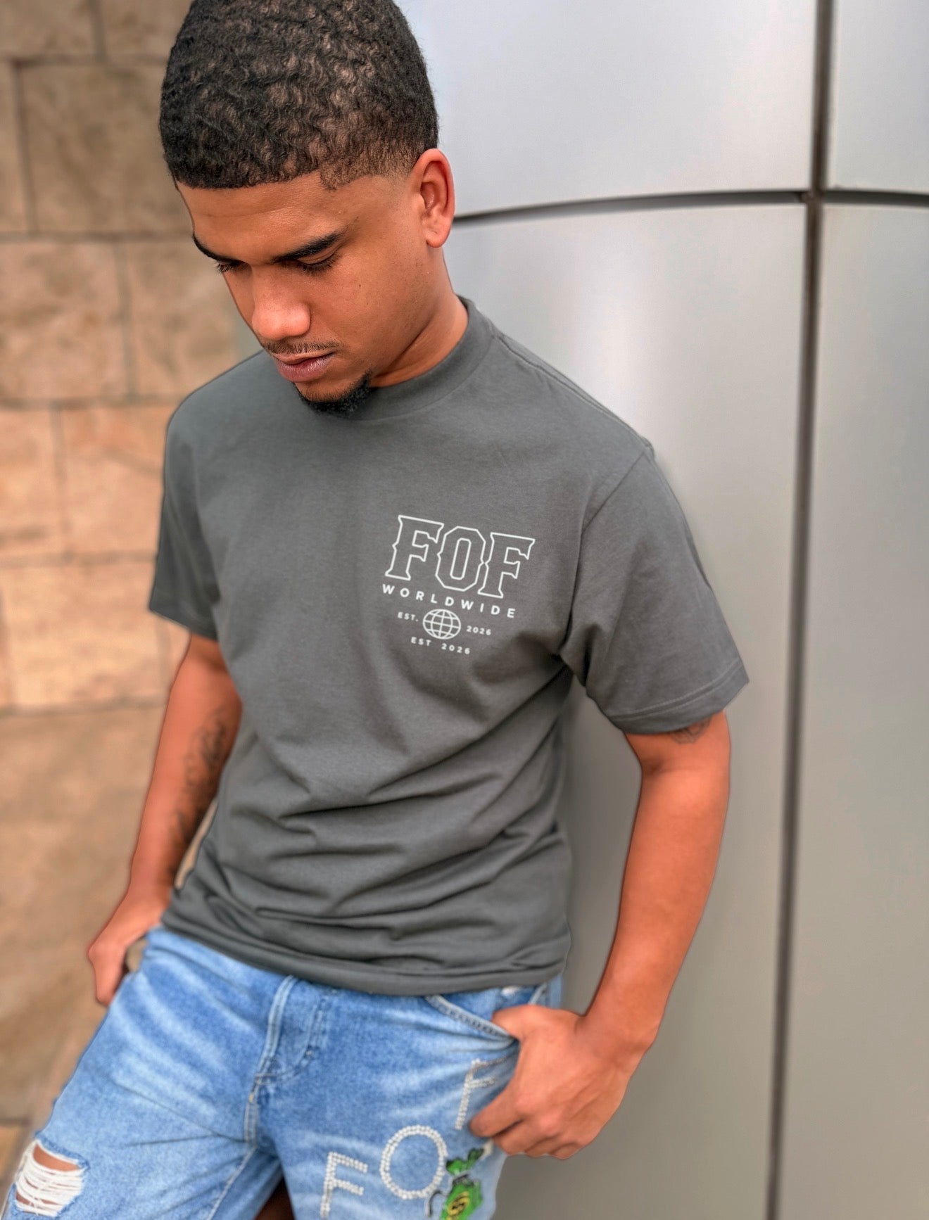GRAY WORLDWIDE TEE